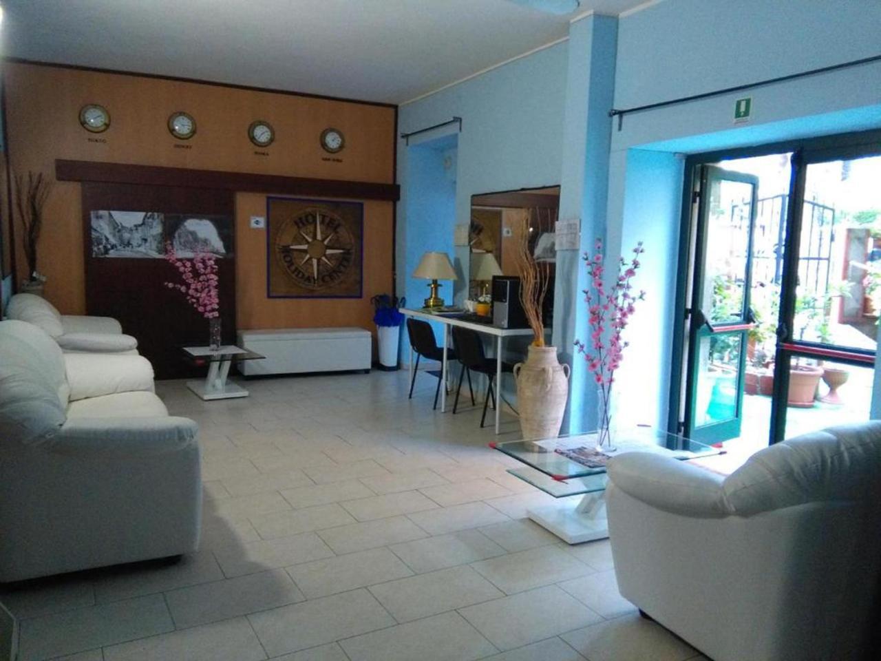Piccolo Hotel Holiday Center Финале Лигуре Экстерьер фото