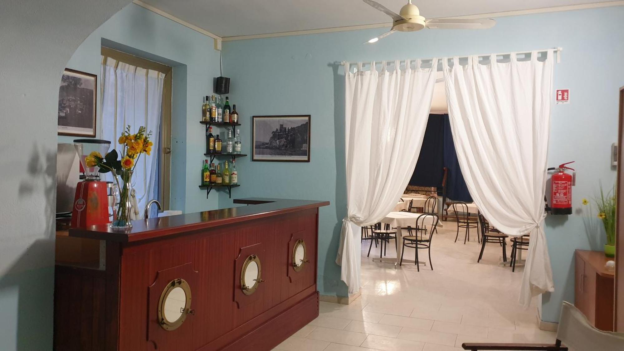 Piccolo Hotel Holiday Center Финале Лигуре Экстерьер фото